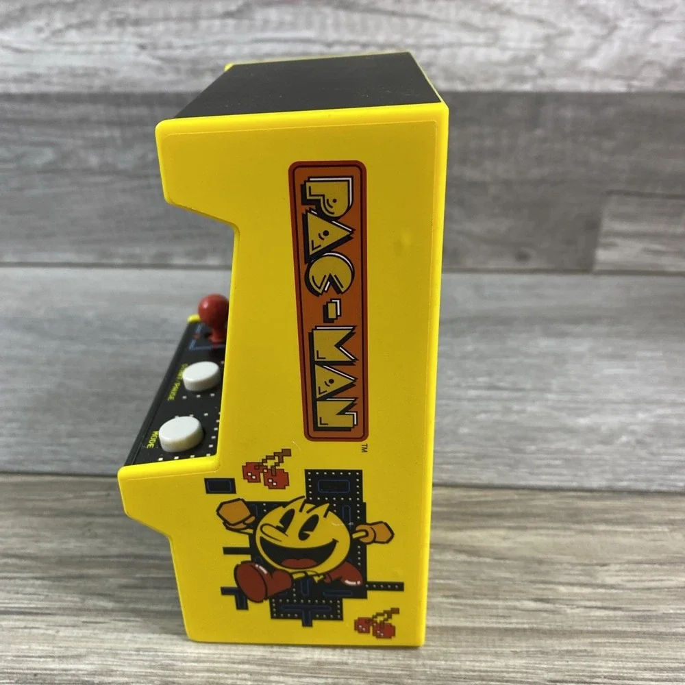 Basic Fun Pac-Man Handheld Mini Arcade Game Bandai Namco Pacman Tested Working - Picture 3 of 9